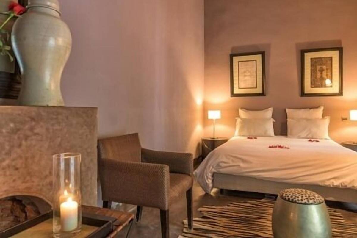 Standard Double Room, Private Bathroom | Blackout drapes, iron/ironing board