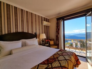 Bureau, chambres insonorisées, Wi-Fi gratuit, draps fournis