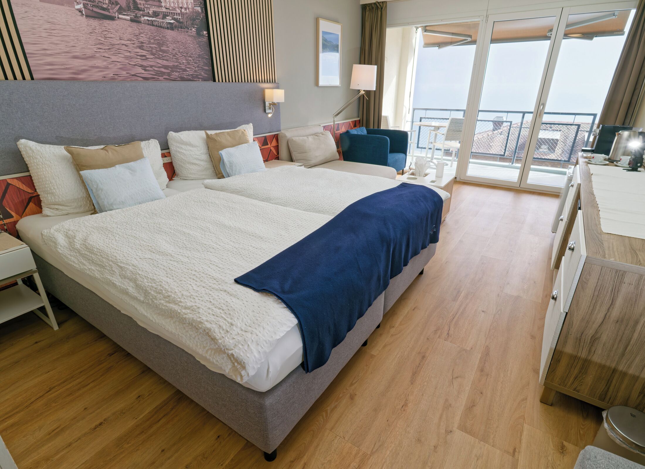 Superior Double Room | In-room safe, desk, soundproofing, WiFi