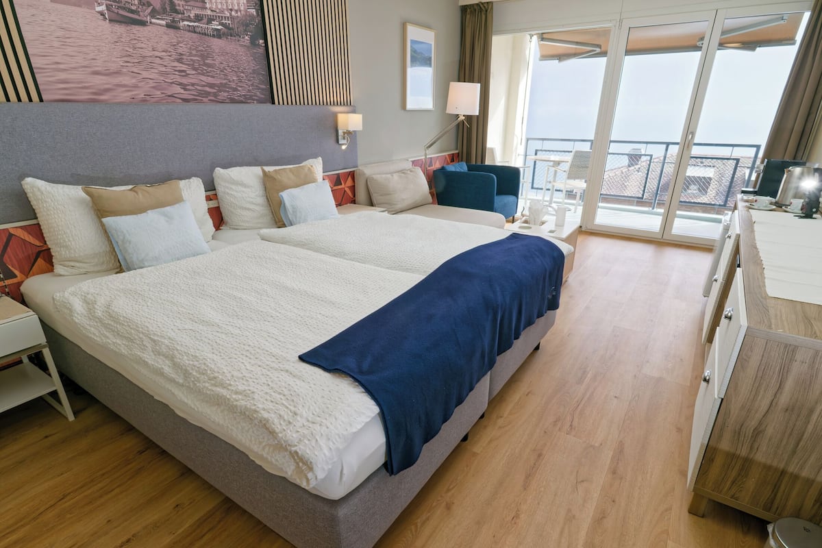 Superior Double Room | In-room safe, desk, soundproofing, WiFi