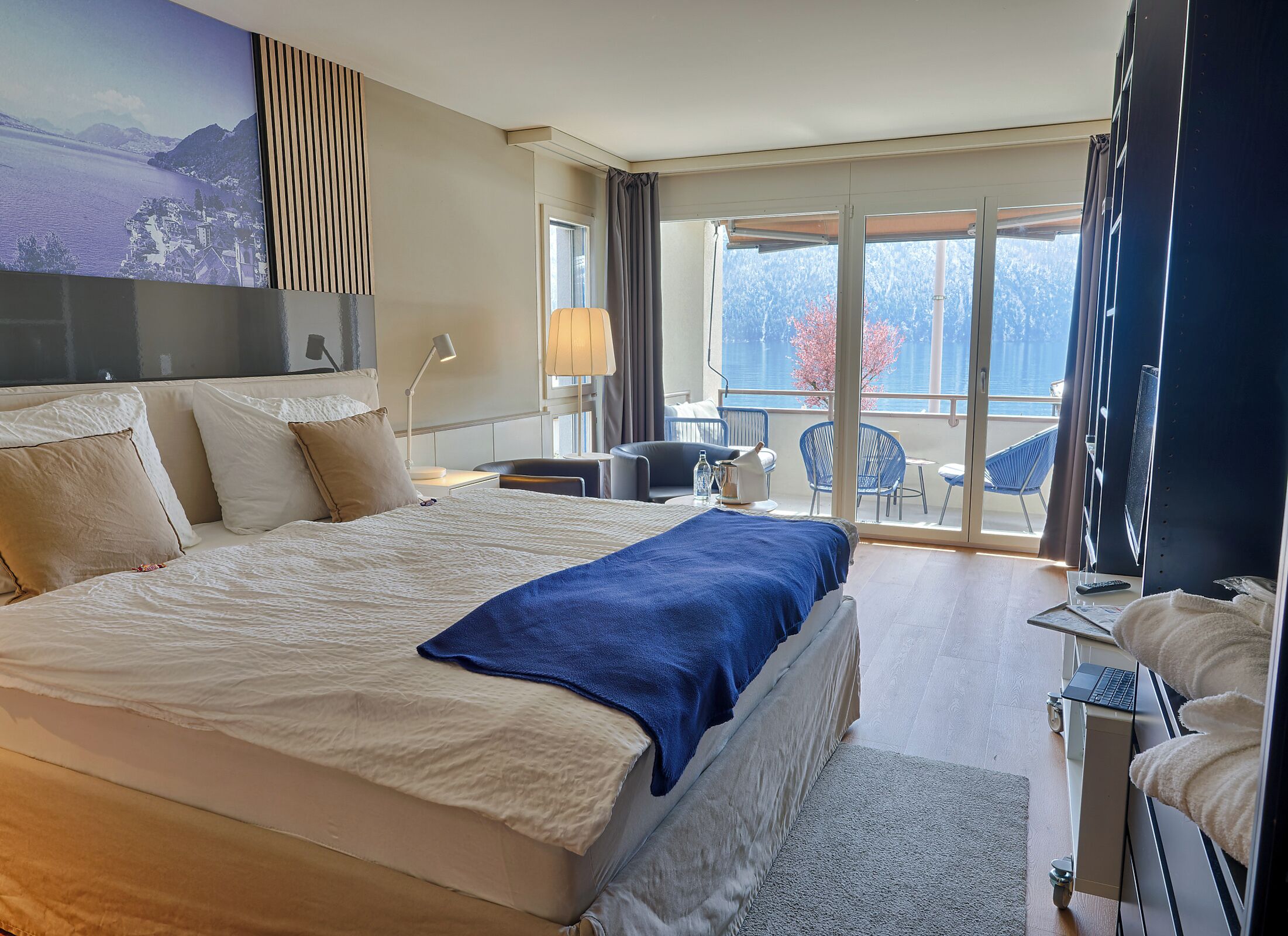 Family Studio | In-room safe, desk, soundproofing, WiFi