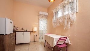 Standard Double or Twin Room, Private Bathroom | In-room dining - Peer Guest House Tel Aviv (Tel Aviv)