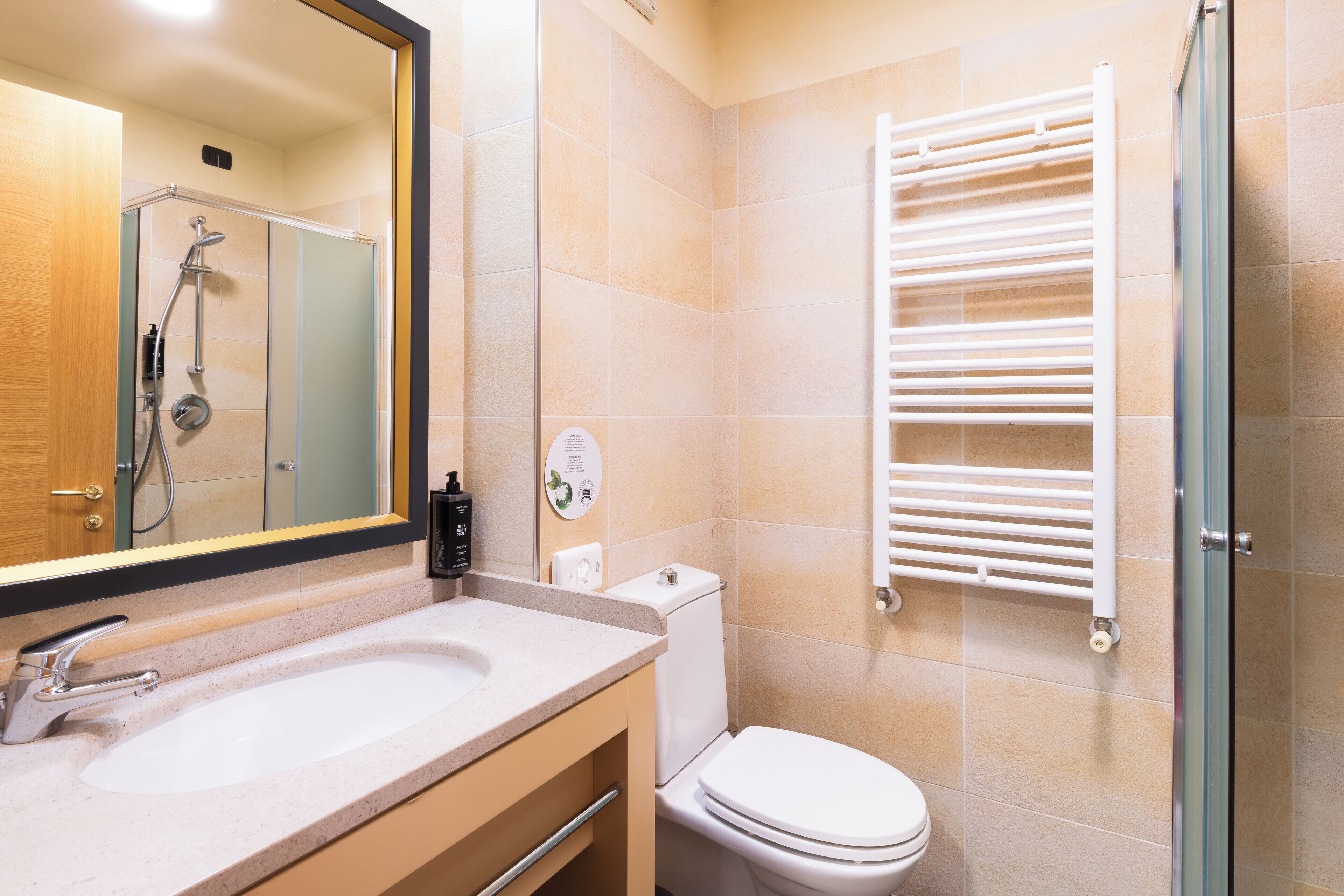 twin room | bathroom | shower, free toiletries, hair dryer, slippers