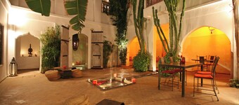 Riad O2