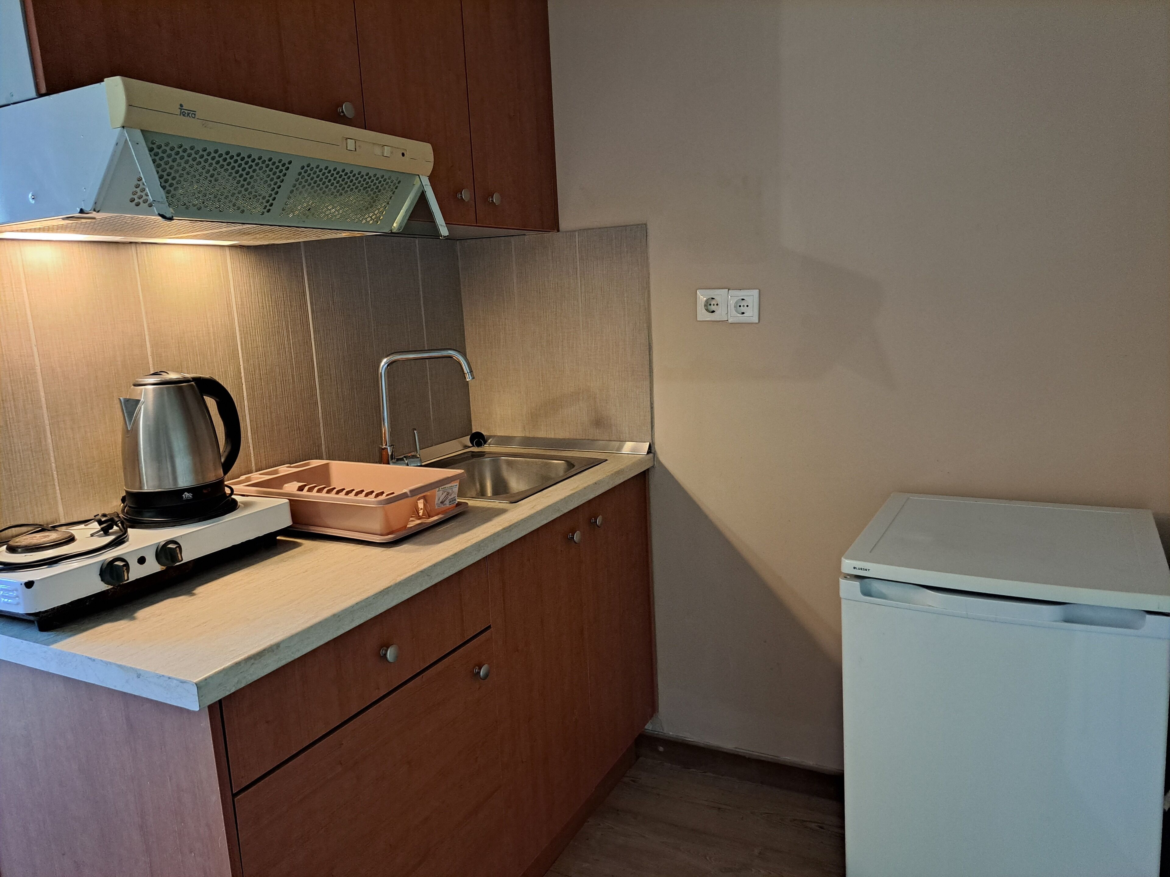 Kühlschrank, Wasserkocher