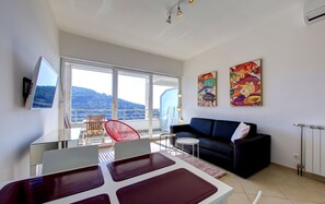 Superior Apartment, Balcony, Sea View | Living area | 50-inch flat-screen TV with satellite channels, LCD TV - Villa Katarina (Dubrovnik)