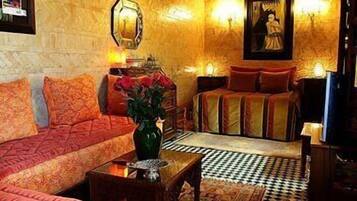 Select Comfort beds, in-room safe, individually decorated