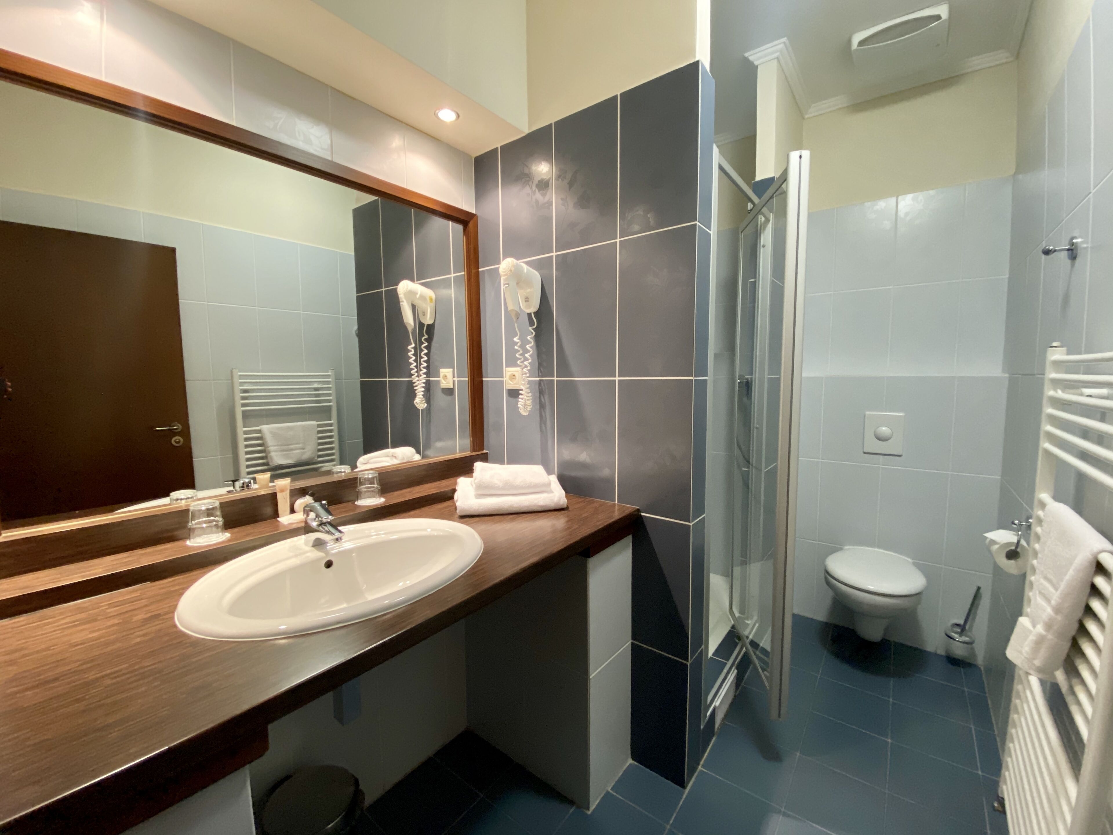 superior twin room | bathroom | free toiletries, hair dryer, towels