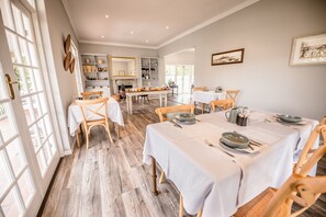 Daily English breakfast for a fee - Corner House Residence (Franschhoek)