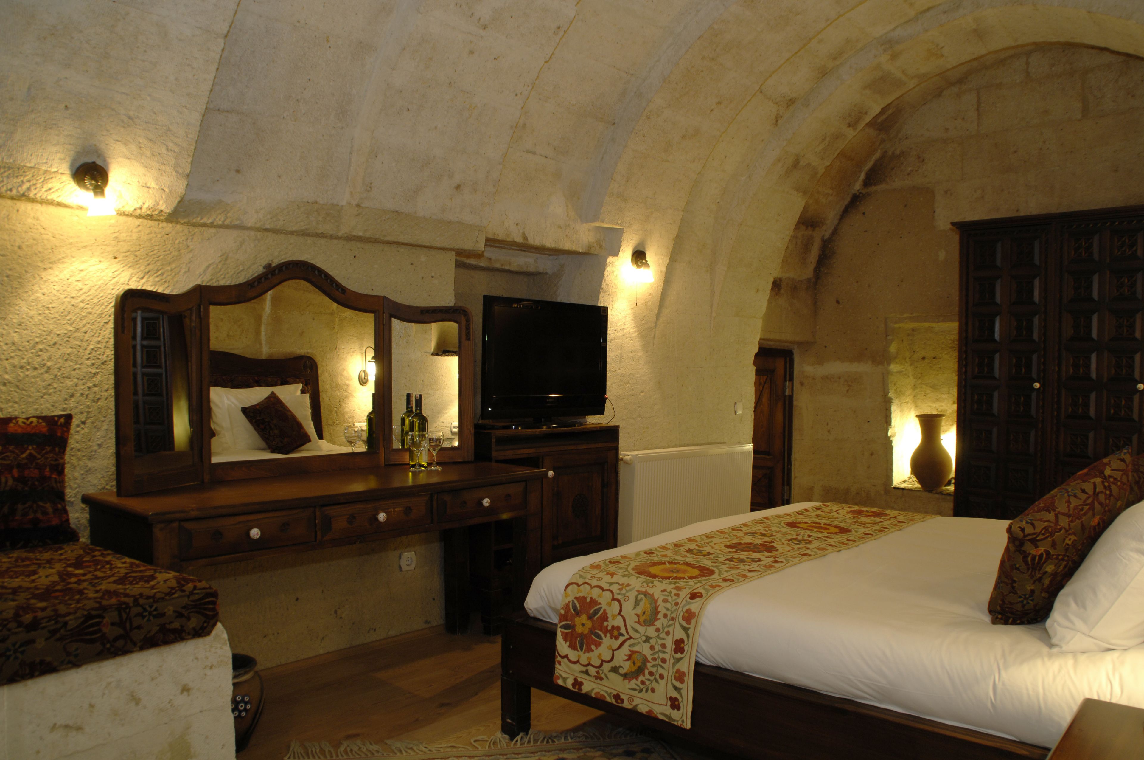 Junior Room Cave | View from room
