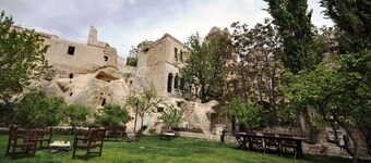 Dreams Cave Hotel