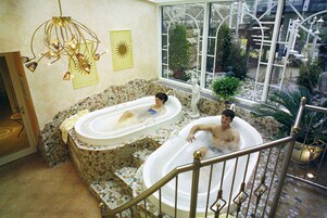 Bañera de hidromasaje interior