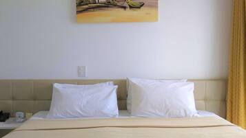 Minibar, desk, soundproofing, free WiFi