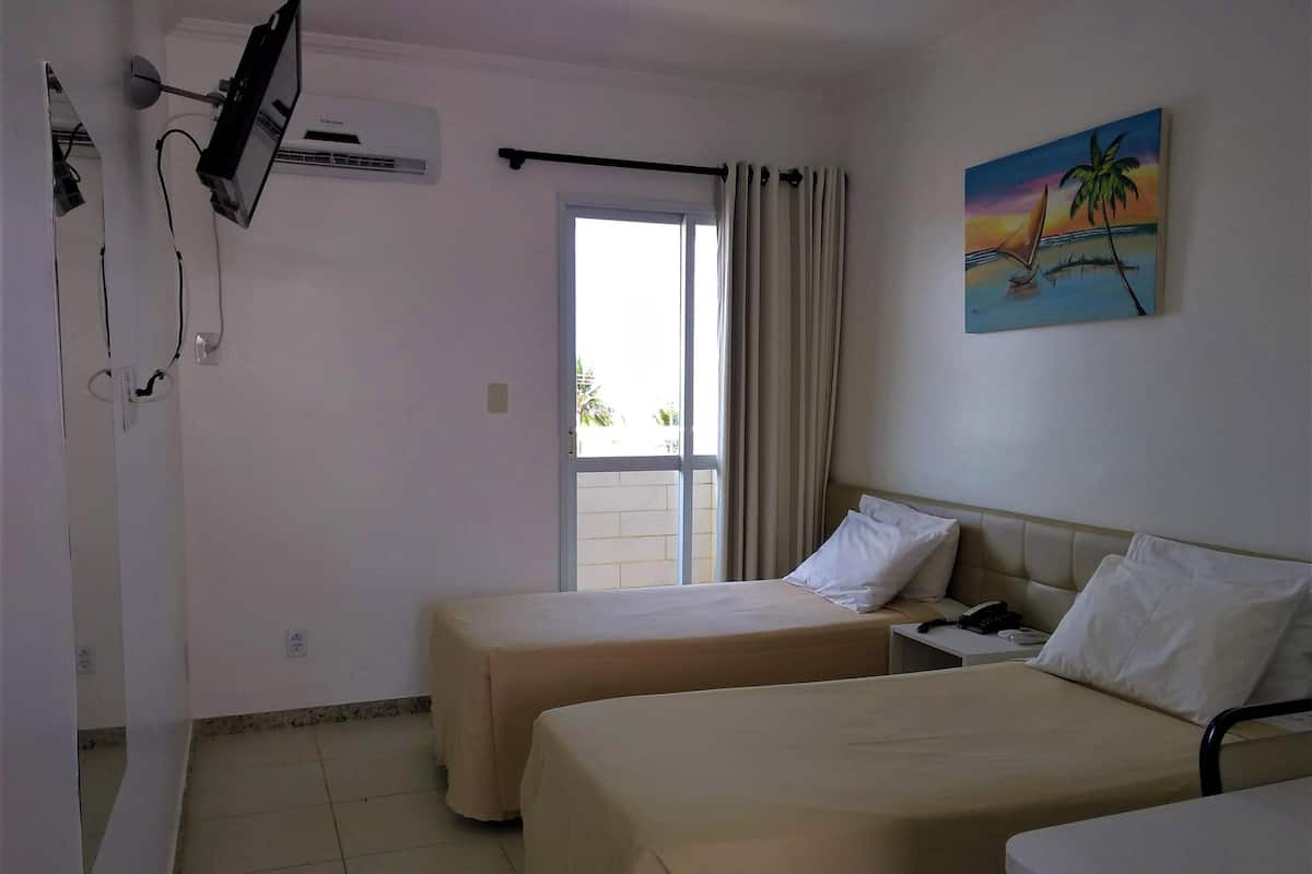 Minibar, desk, soundproofing, free WiFi