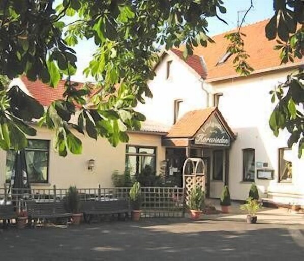 Esterni