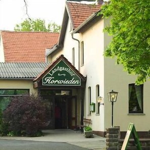 Esterni