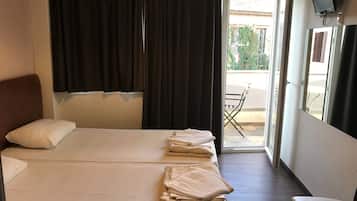 Chambre avec lits jumeaux, balcon