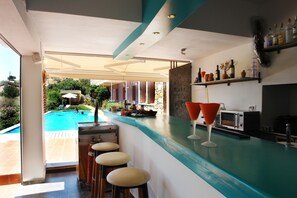 Poolside bar - Mirabella Apartments (Agios Nikolaos)