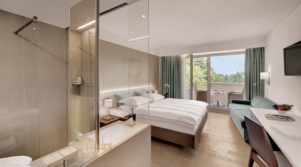 Superior Double Room (Design) | Minibar, in-room safe, blackout drapes, free cribs/infant beds