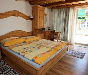 Chambre Confort Double ou avec lits jumeaux | Bureau, lits pliants/supplémentaires, Wi-Fi gratuit