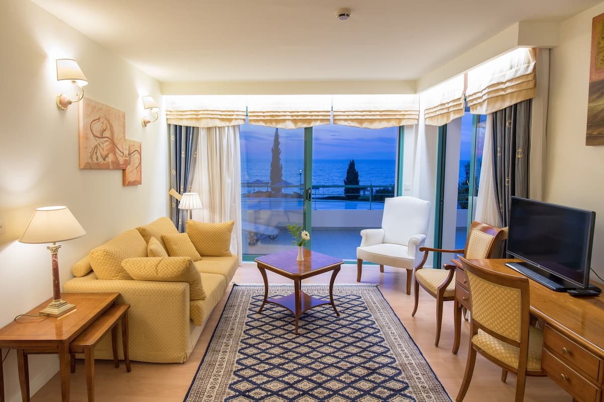 Suite Executive | Area soggiorno | TV LED