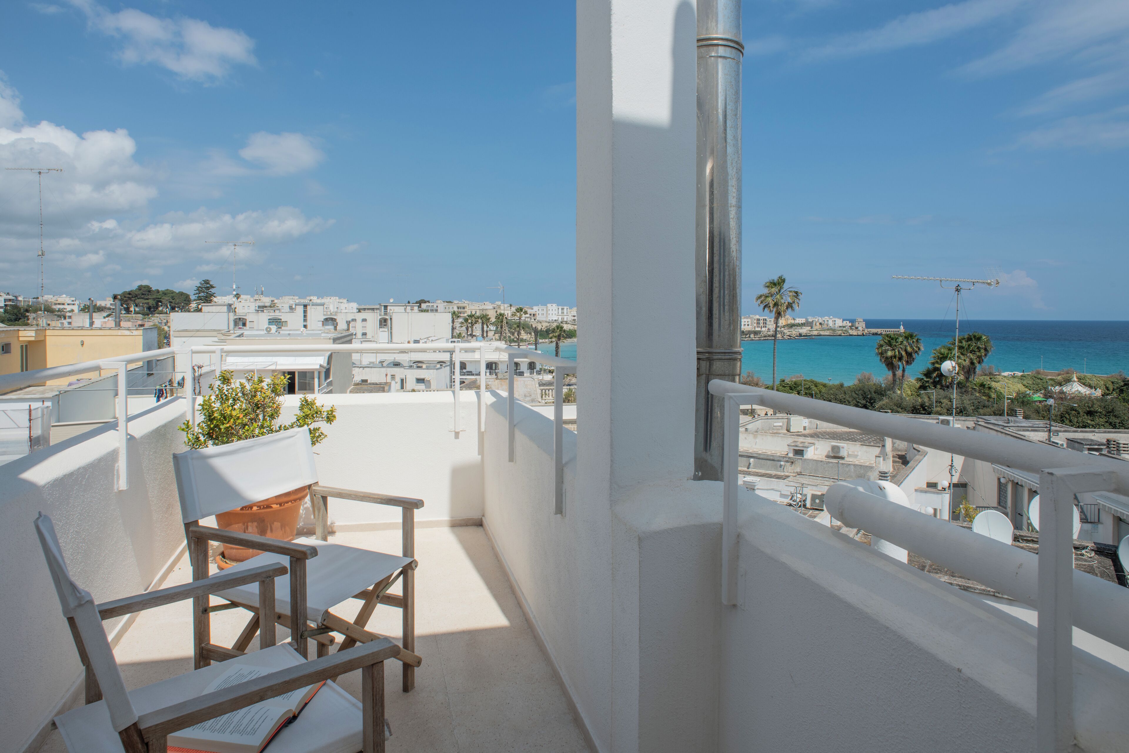 Suite, vista al mar | Terraza o patio