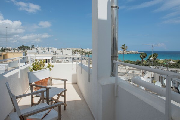 Suite, Sea View | Terrace/patio - Hotel Albània (Otranto)
