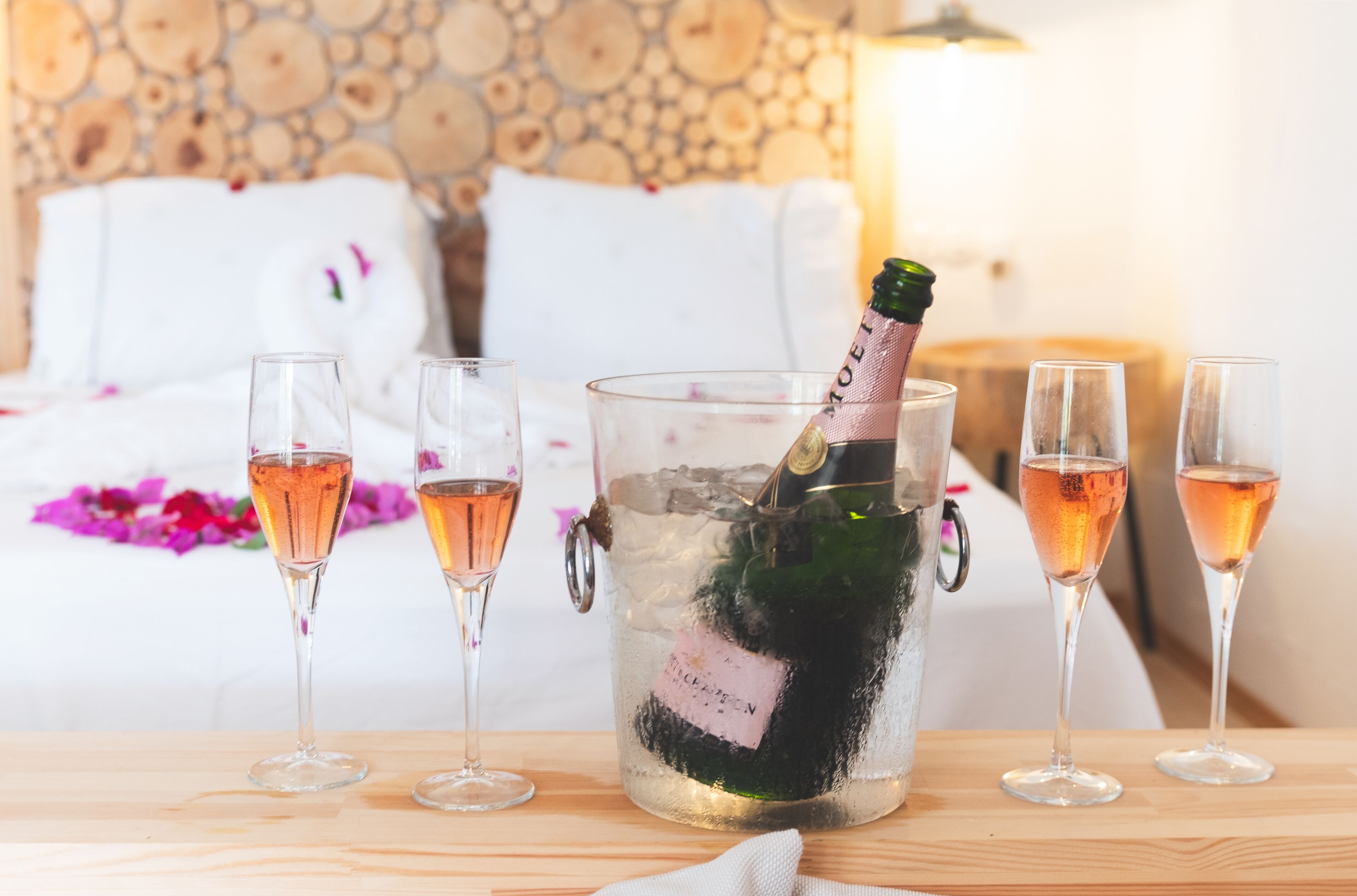 Superior Double Room, Jetted Tub, Sea View | Minibar, free WiFi, bed sheets, wheelchair access