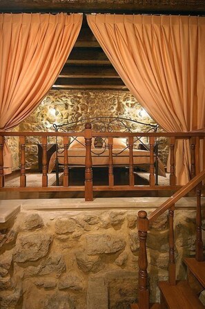 Căn hộ Deluxe, 1 phòng ngủ | Két bảo mật tại phòng, màn/rèm cản sáng, phòng cách âm 