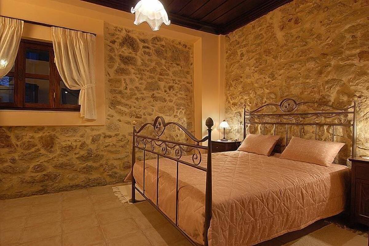 In-room safe, blackout curtains, soundproofing, free cots/infant beds