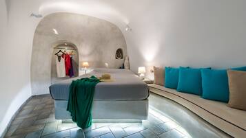 Premium Double Room (Cave)