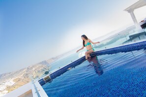 Seasonal outdoor pool - Nefeli Homes - Adults Only (Santorini)