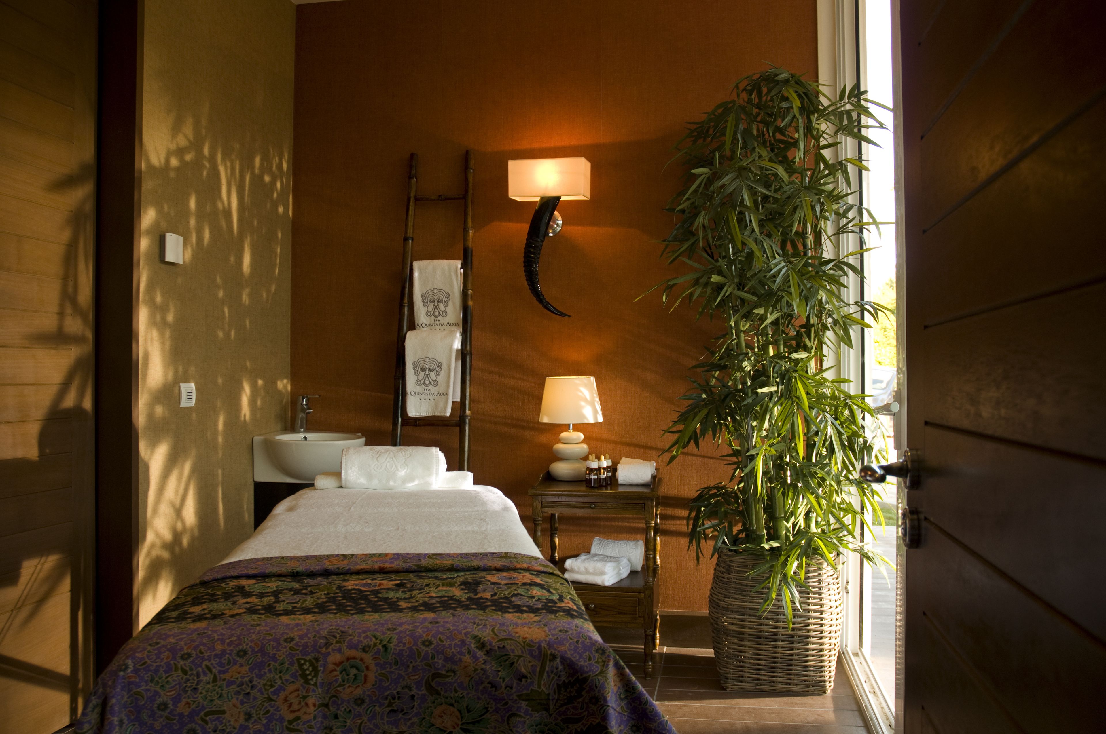 couples treatment room(s), sauna, hot tub, steam room