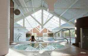 Couples treatment rooms, Turkish bath, body treatments, hydrotherapy