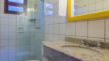 Suite | Baño | Ducha, secador de pelo y toallas