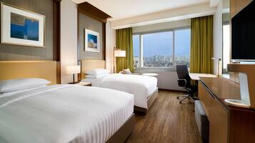 Caja de seguridad en la habitación y decoración personalizada