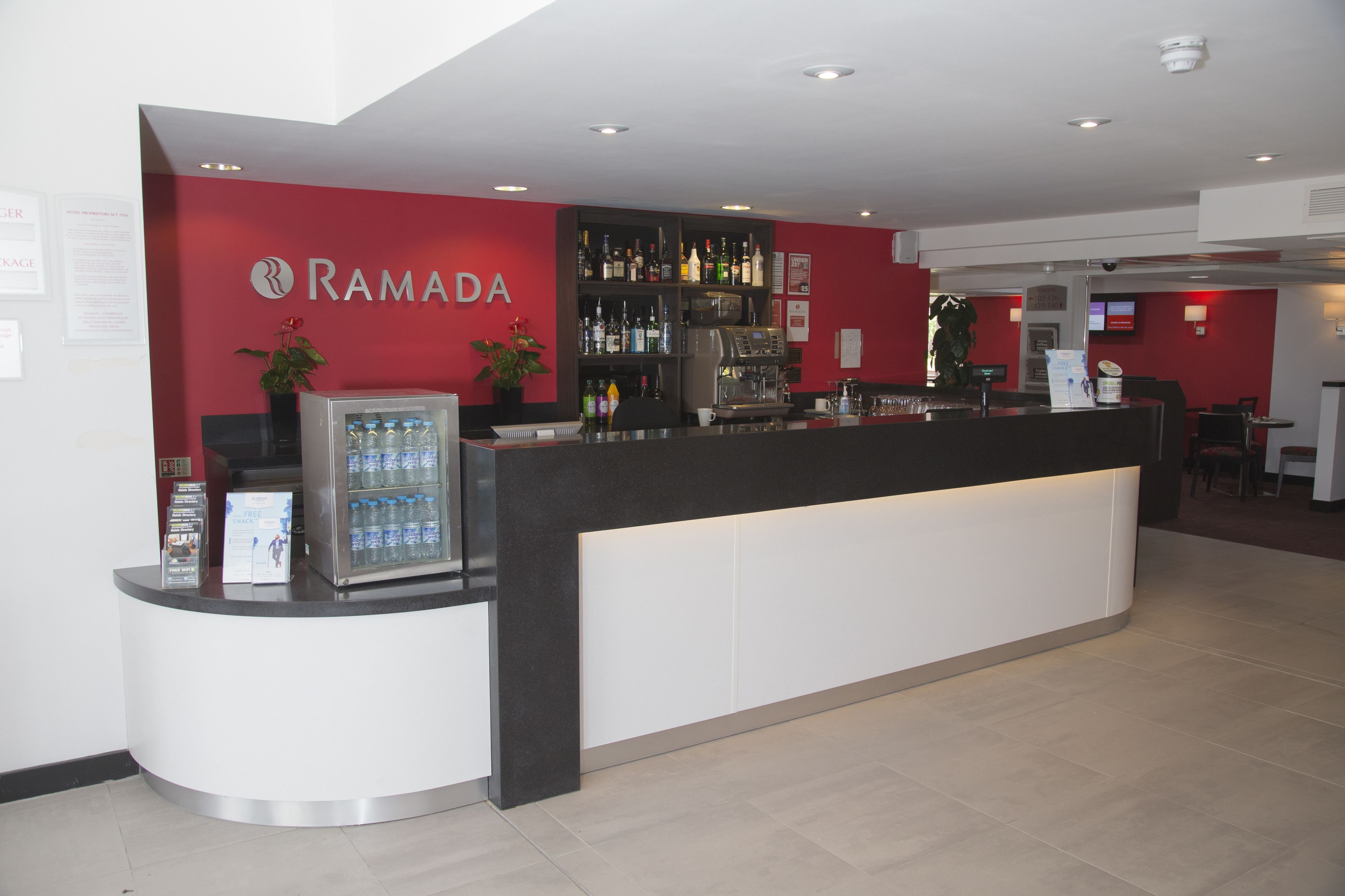 Photo - Ramada Cambridge