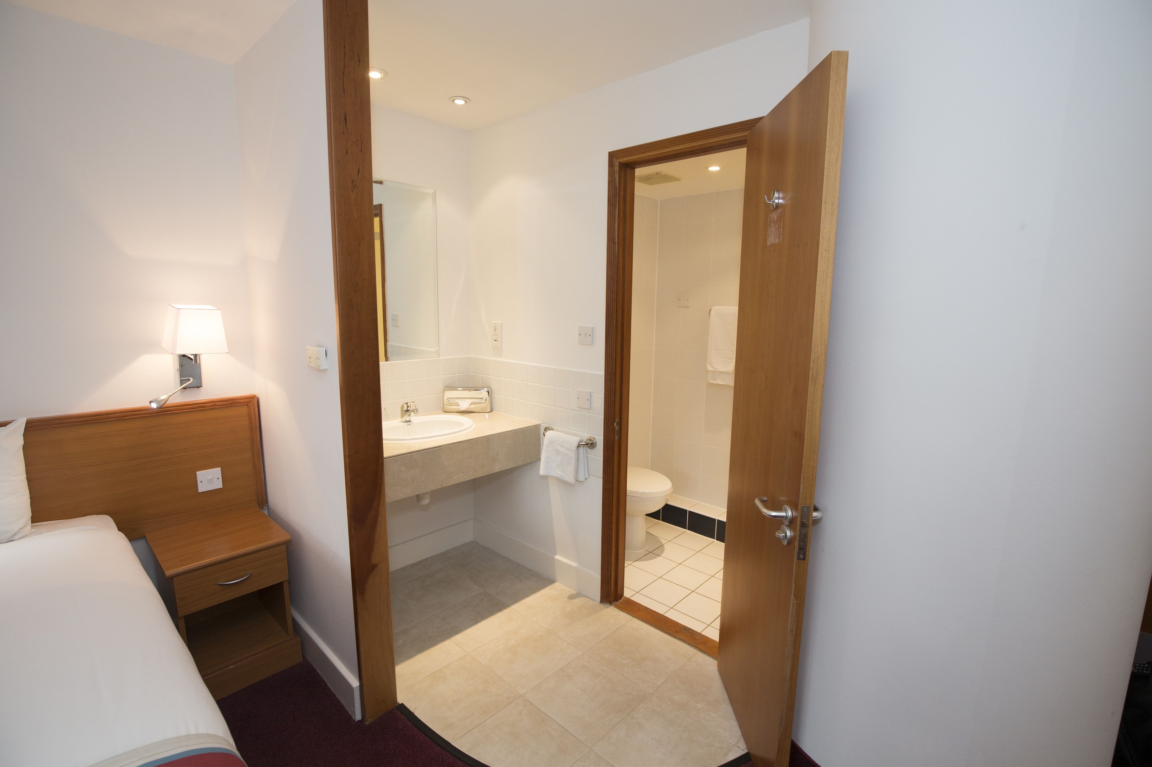 Photo - Ramada Cambridge