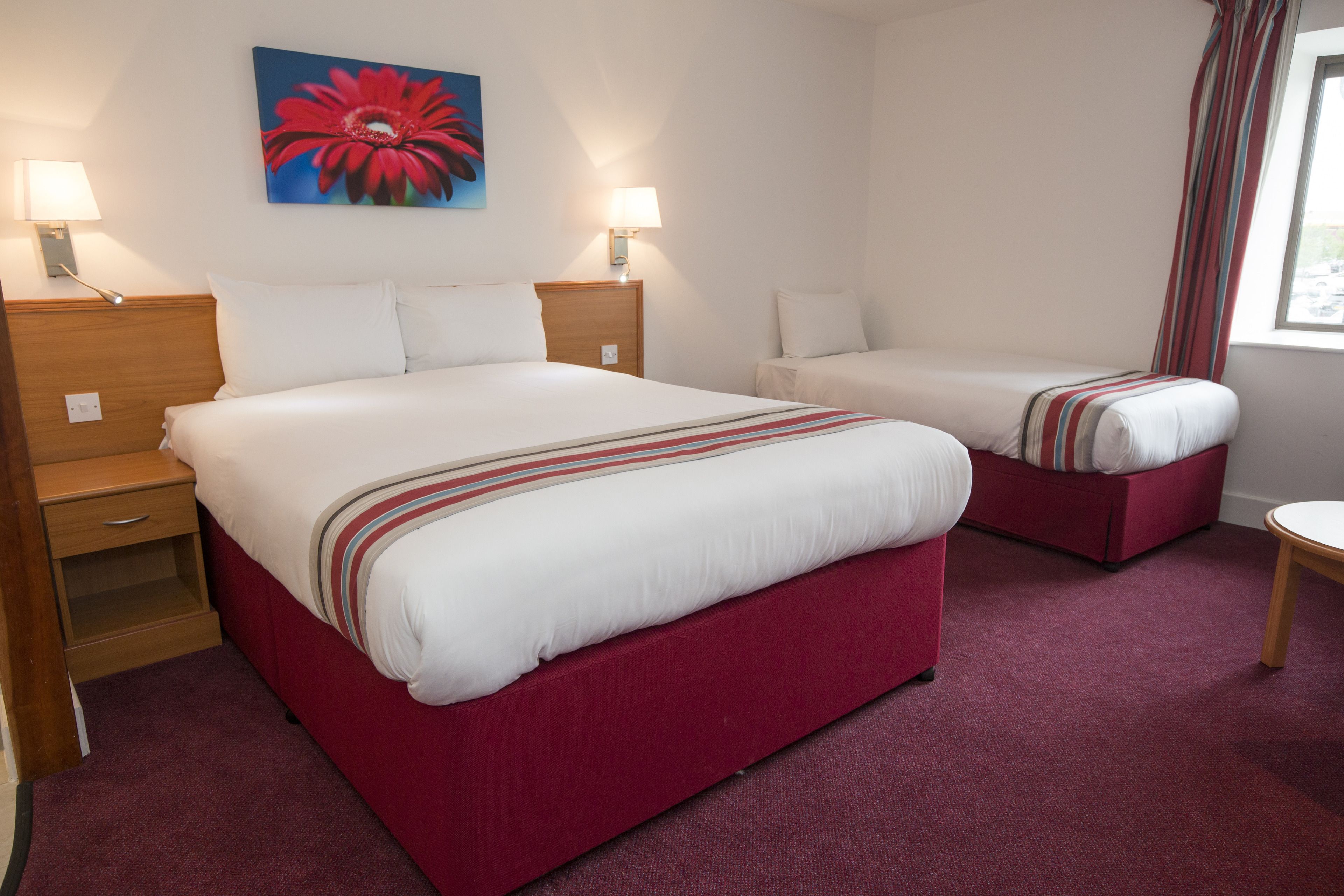 Photo - Ramada Cambridge