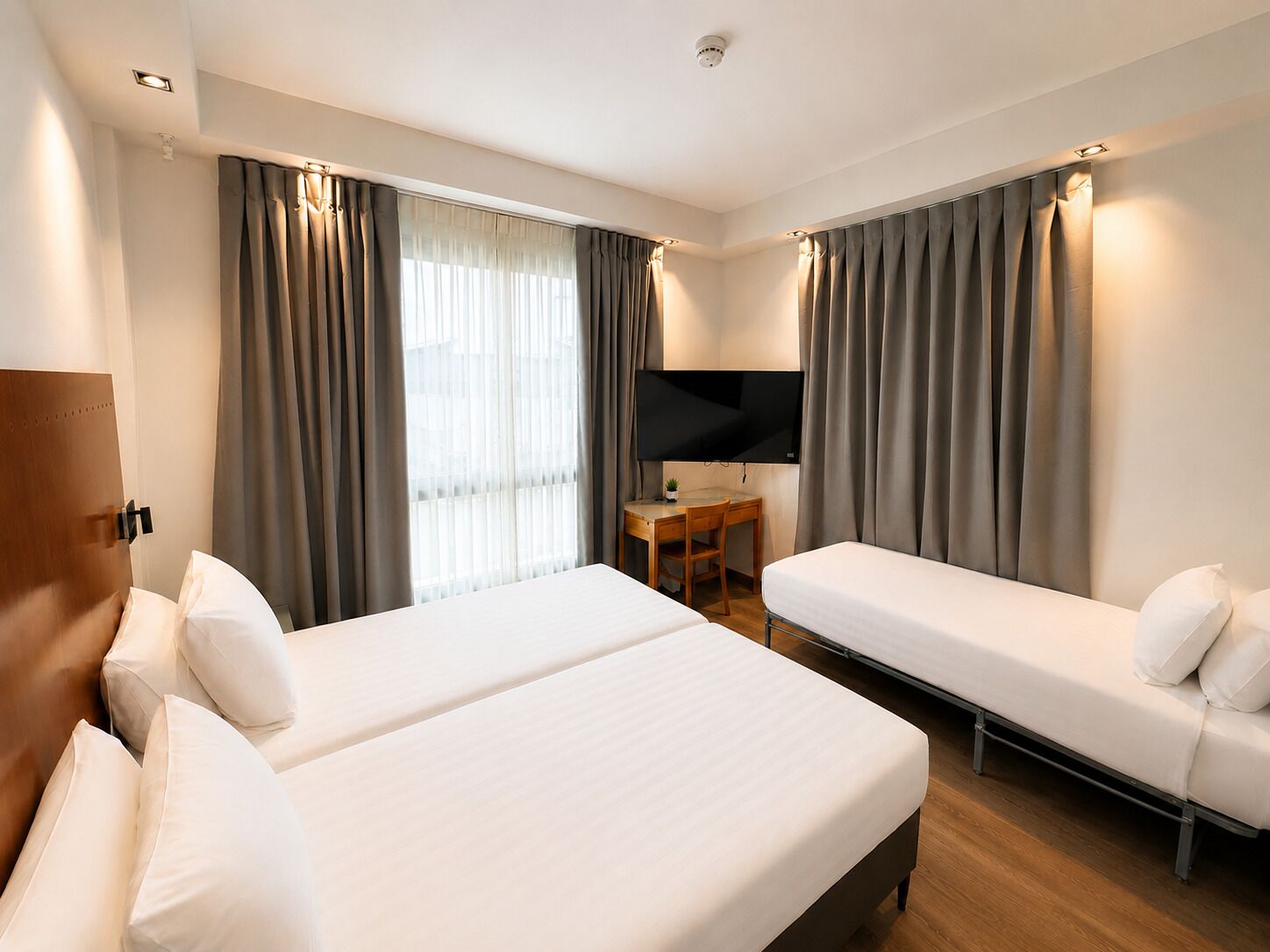 Superior Room | Minibar, in-room safe, free WiFi