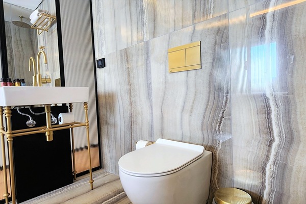 Kamar Double Deluks | Kamar mandi | Pengering rambut dan handuk