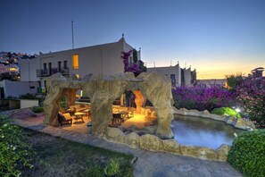 Front of property - evening/night - Golden Age Crystal Bodrum - All inclusive (Bodrum)