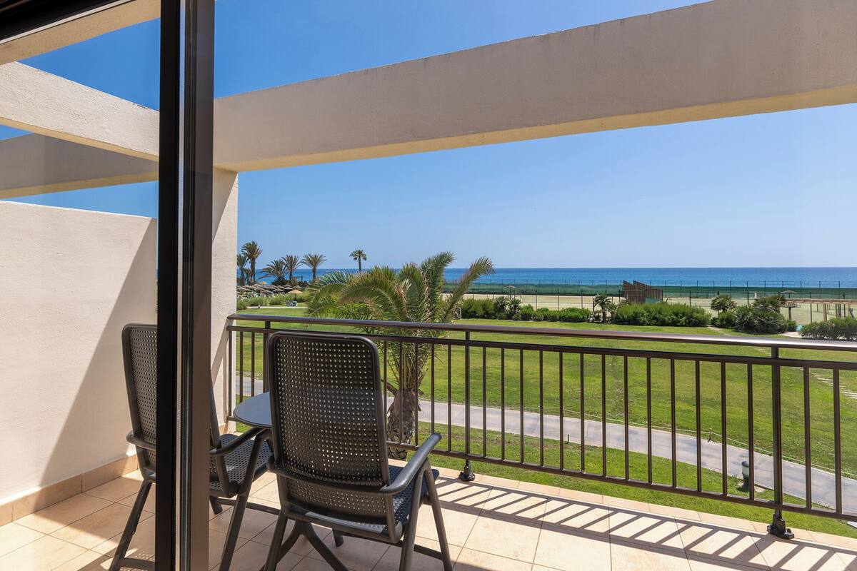 Beach/ocean view
