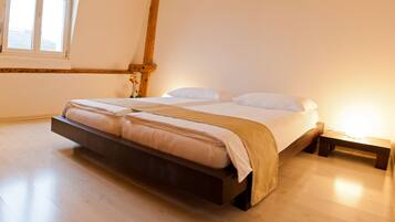 Departamento, 1 habitación | Decoración personalizada, escritorio y cortinas blackout