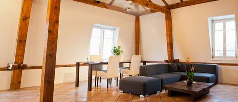 Apartment, 1 Schlafzimmer | Wohnzimmer | Fernseher