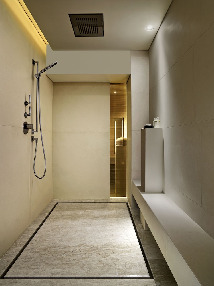 Upper House Hong Kong by null