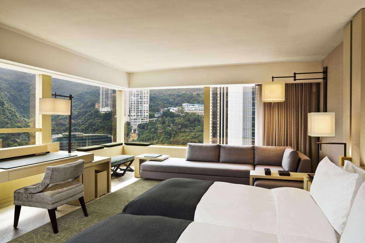 studio (studio 80 island view room) | frette italian sheets, hypo-allergenic bedding, down duvets