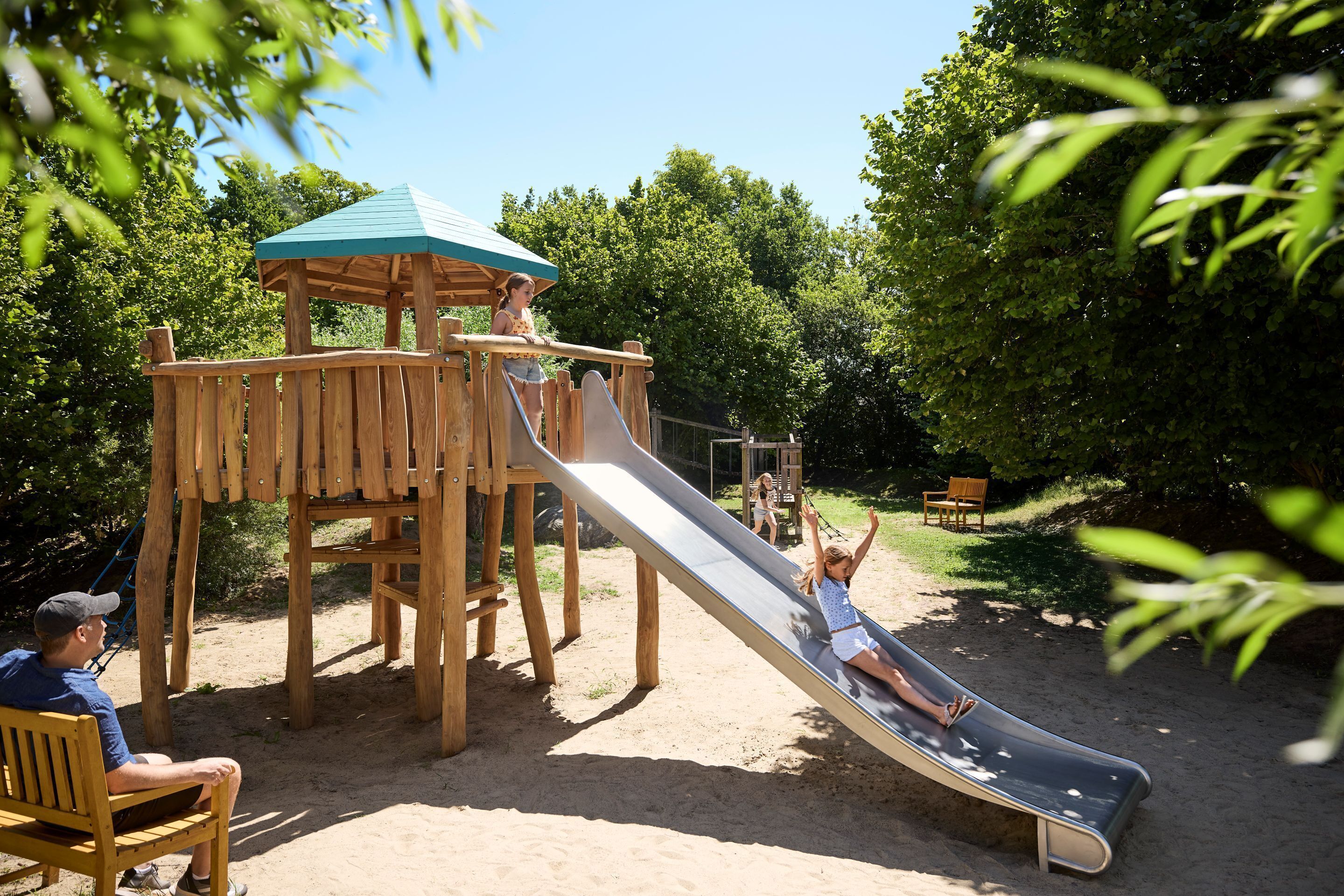 children’s play area – outdoor