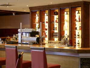 2 bars/lounges, poolside bar