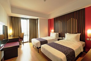 Superior Twin Room, 2 Single Beds - Mercure Pontianak City Center (Pontianak)
